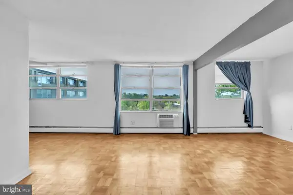 1030 E Lancaster Ave #904, BRYN MAWR, PA 19010