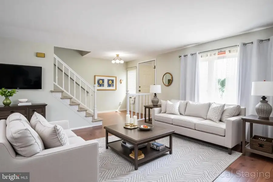 617 Saint Anthony Ln, Upper Darby, PA 19082 - #3