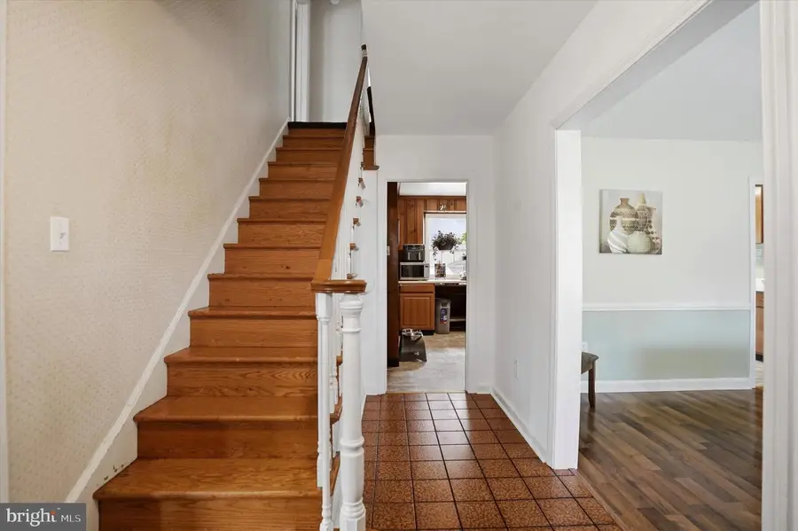 1016 Turner Ave, Drexel Hill, PA 19026 - #2