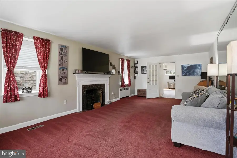 1016 Turner Ave, Drexel Hill, PA 19026 - #3