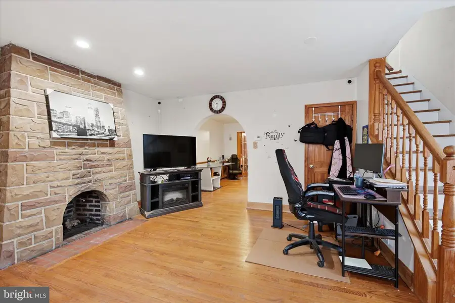 180 Saint Laurence Rd, Upper Darby, PA 19082 - #2