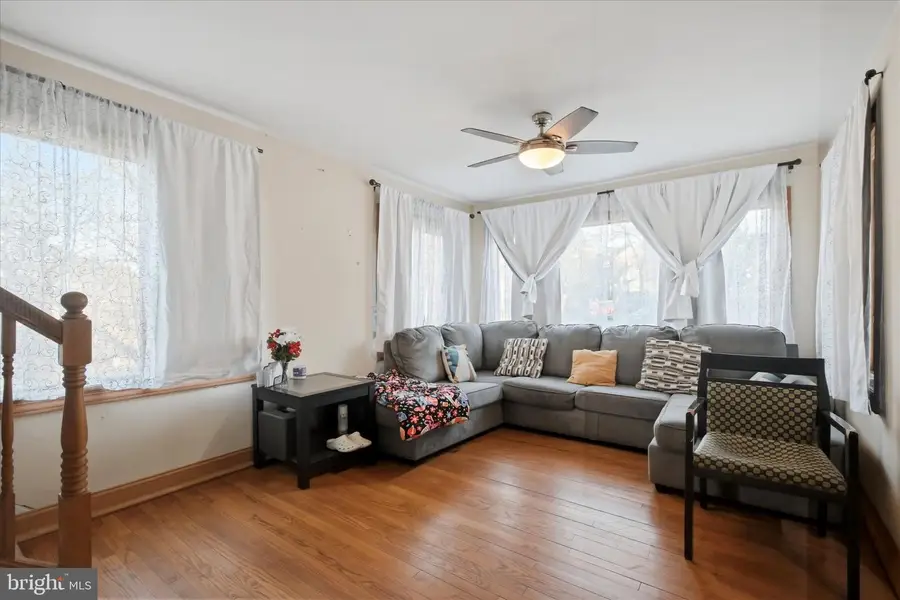 180 Saint Laurence Rd, Upper Darby, PA 19082 - #3