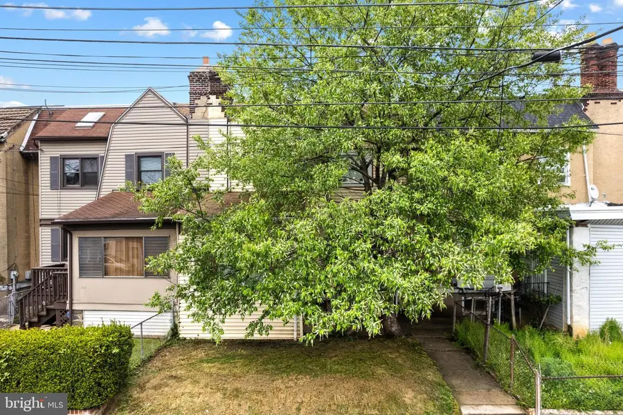 223 Long Ln, Upper Darby, PA 19082 - #2