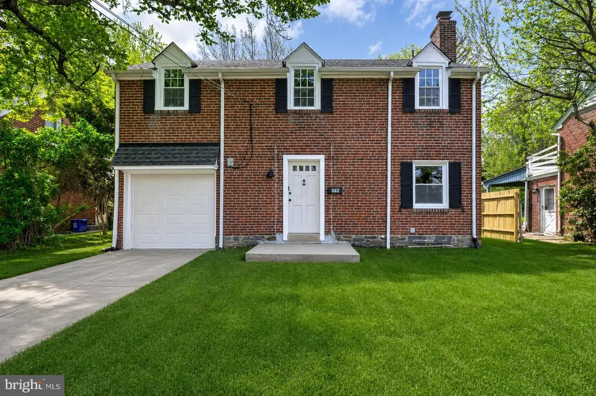 242 Shadeland Ave, Drexel Hill, PA 19026 - #1