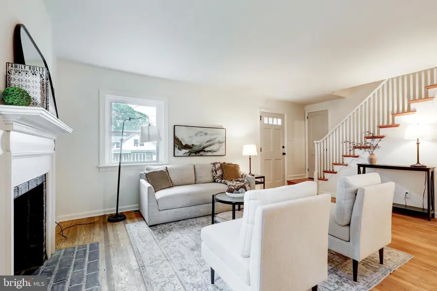 242 Shadeland Ave, Drexel Hill, PA 19026 - #3