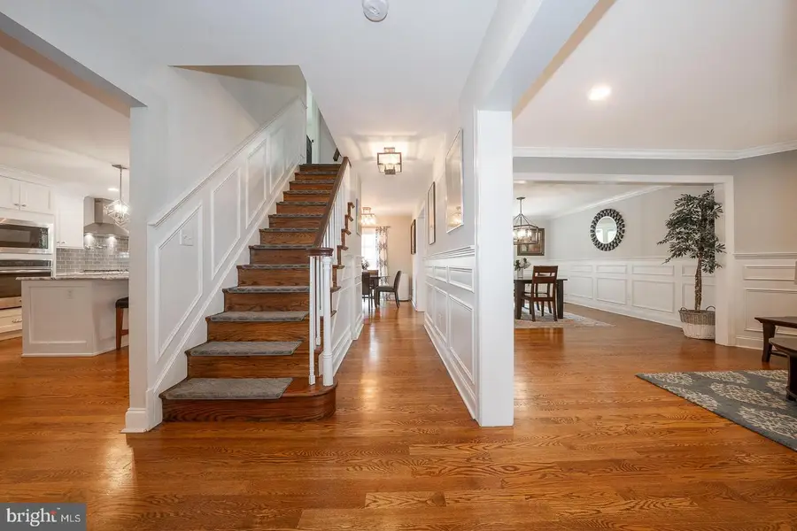 407 Valley Glen Dr, Bryn Mawr, PA 19010 - #2