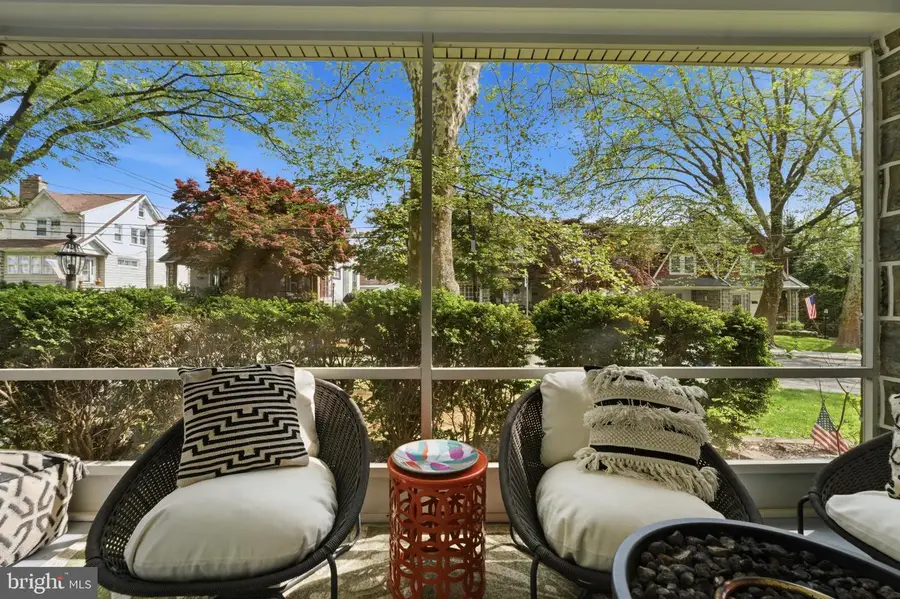 526 Country Club Ln, Havertown, PA 19083 - #3