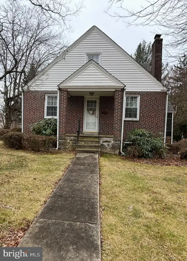 319 2nd Ave, NEWTOWN SQUARE, PA 19073