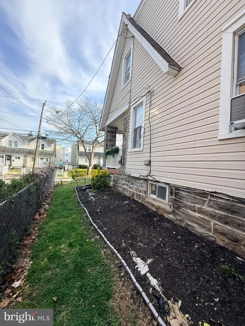 4027 Vernon Rd, Drexel Hill, PA 19026 - #3
