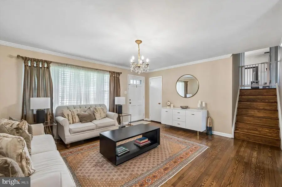 2920 Larkspur Ln, Secane, PA 19018 - #3