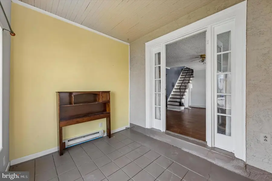 7403 Miller Ave, Upper Darby, PA 19082 - #3