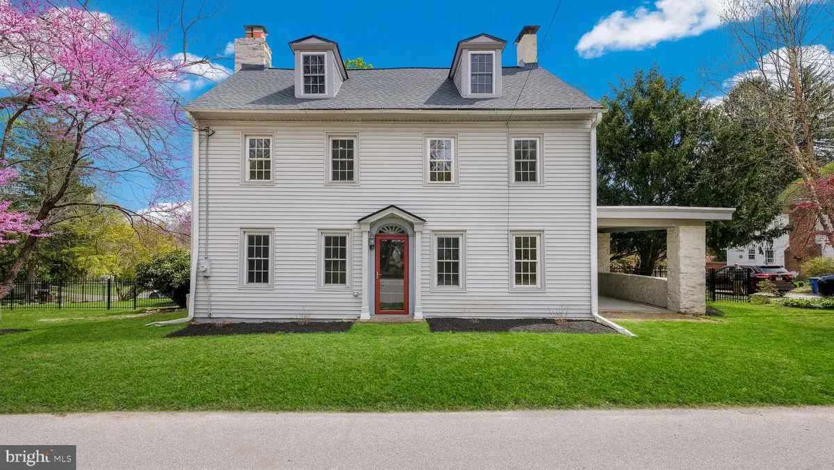 204 W Brookhaven Rd, Wallingford, PA 19086 - #1