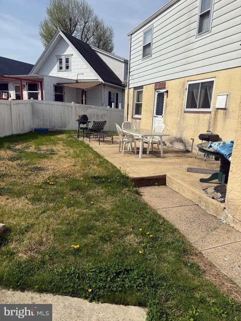 5 Ardmore Ave, Upper Darby, PA 19082 - #3