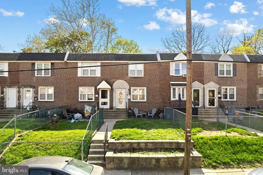 214 S Church St, Clifton Heights, PA 19018 - #2