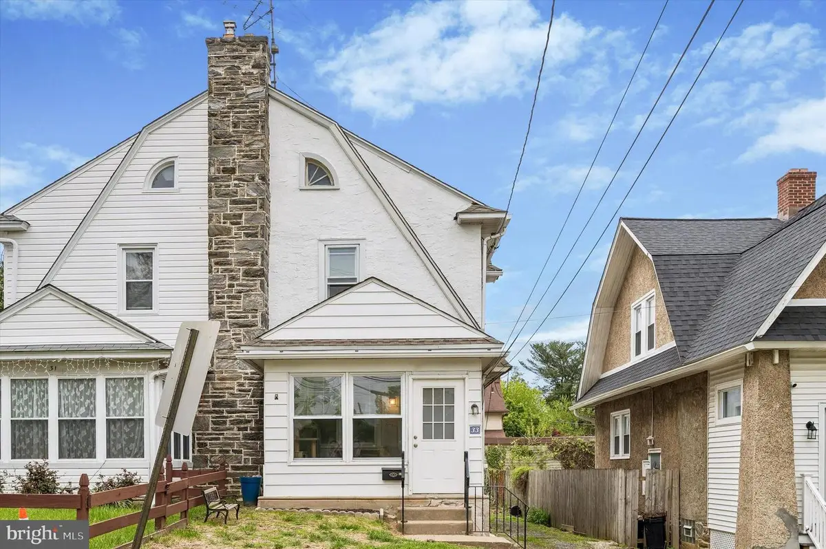 33 S Harwood Ave, Upper Darby, PA 19082 - #1