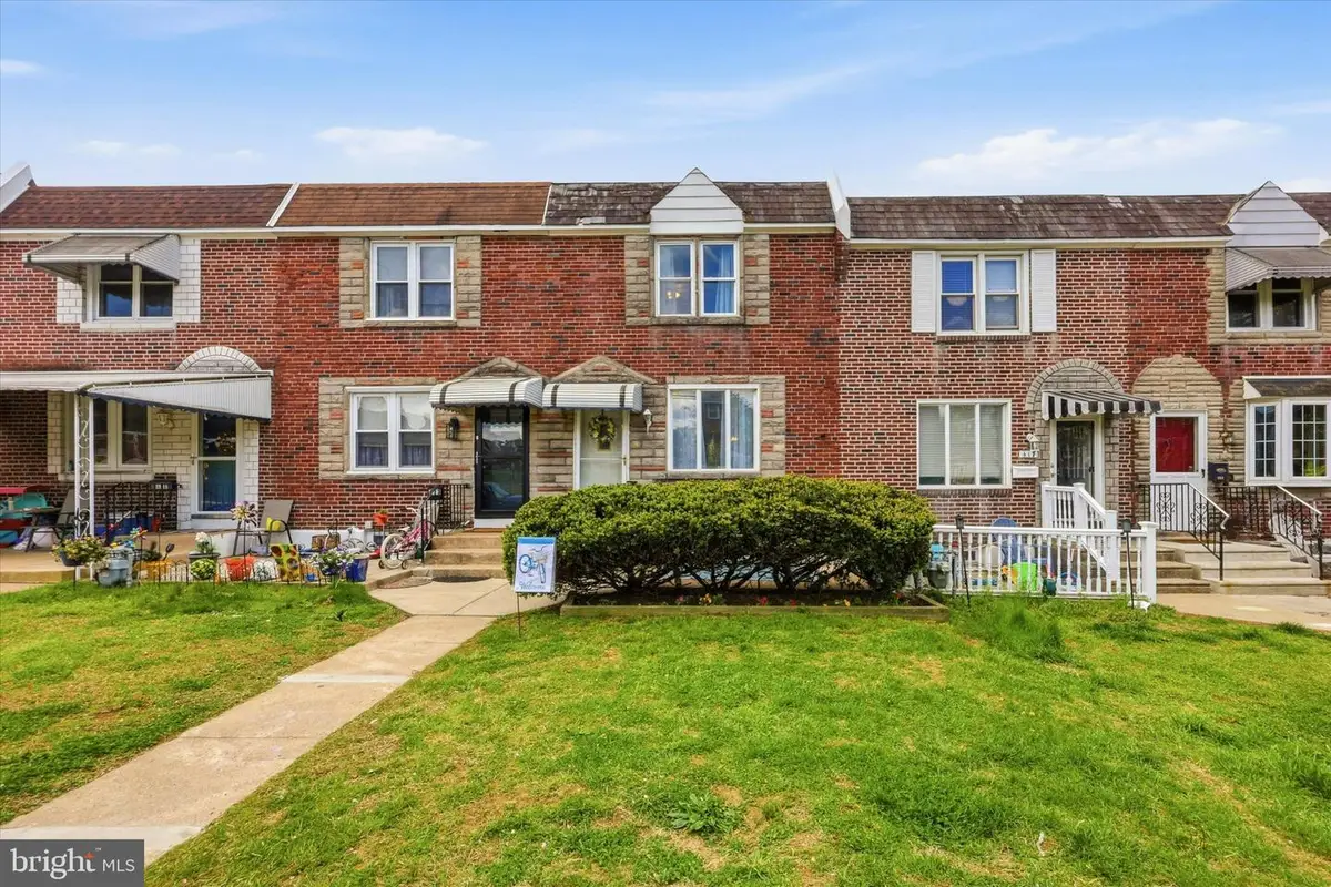 415 Park Dr, Glenolden, PA 19036 - #1