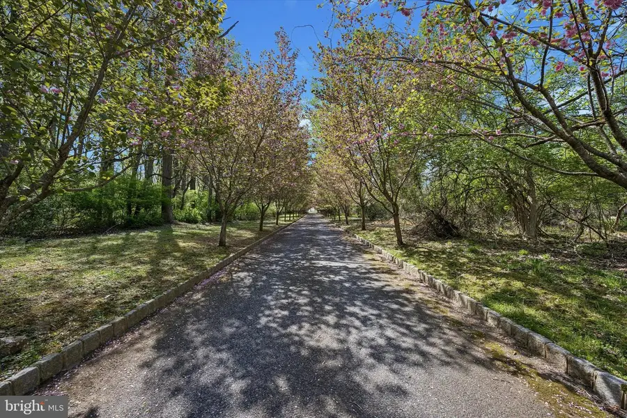 3882 Gradyville Rd, Newtown Square, PA 19073 - #2