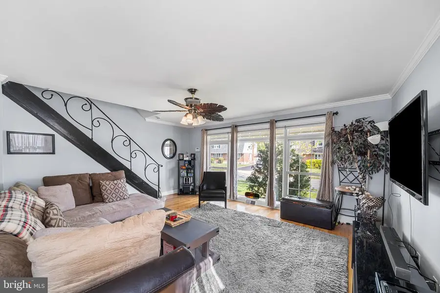 1413 Blackrock Rd, Swarthmore, PA 19081 - #3