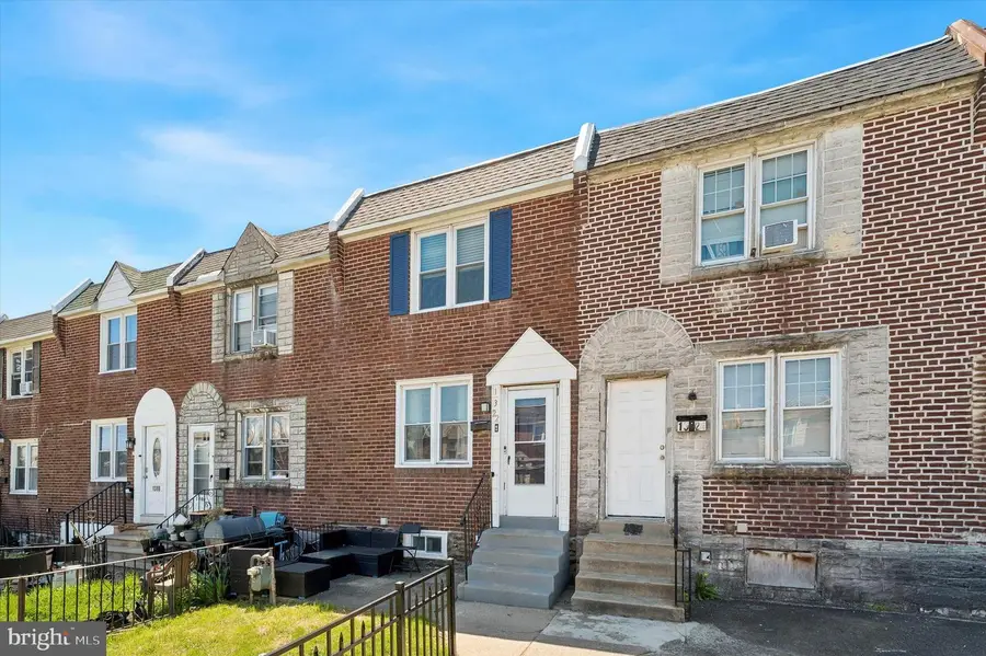 1322 Edgehill Rd, Darby, PA 19023 - #2