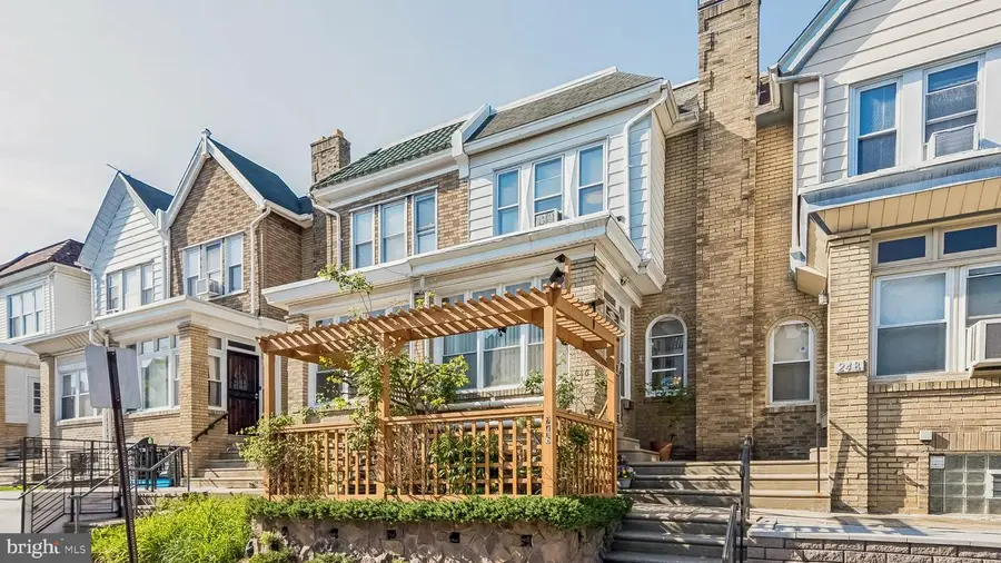 246 Wembly Rd, Upper Darby, PA 19082 - #2