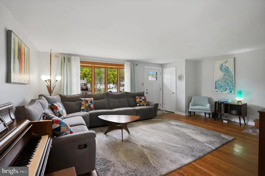 308 Lewis Rd, Springfield, PA 19064 - #3