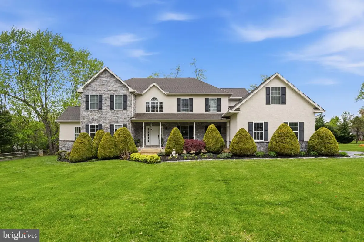 809 Shavertown Rd, Garnet Valley, PA 19060 - #1