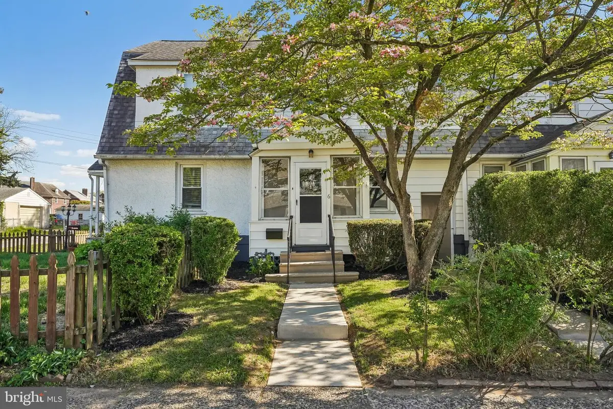 6 Seneca St, Essington, PA 19029 - #1