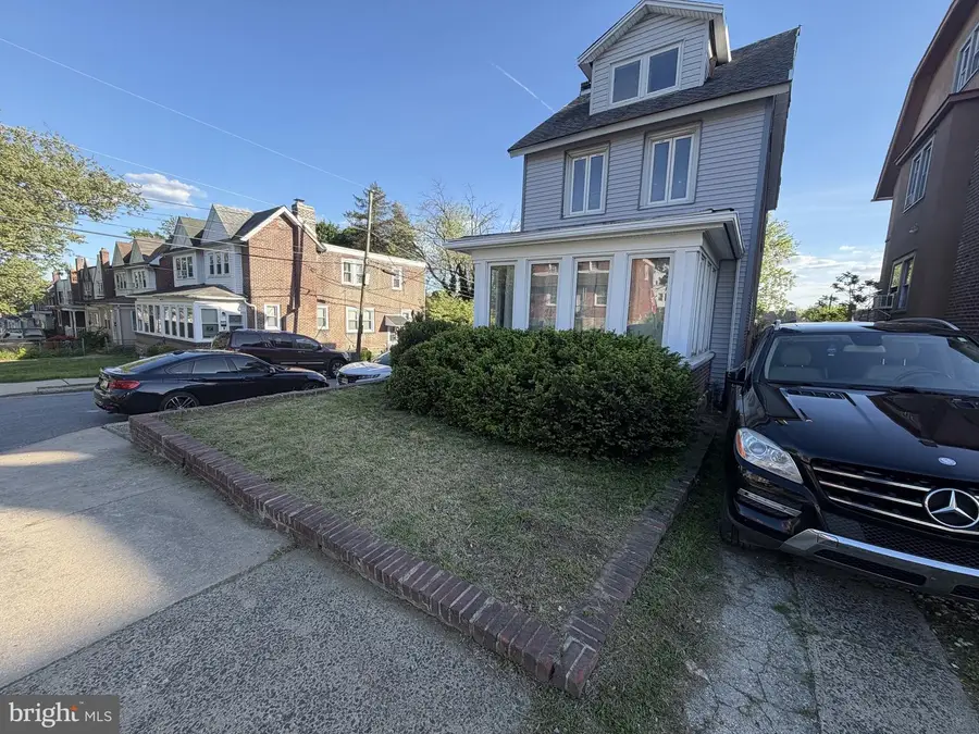 142 Bartlett Ave, Sharon Hill, PA 19079 - #2