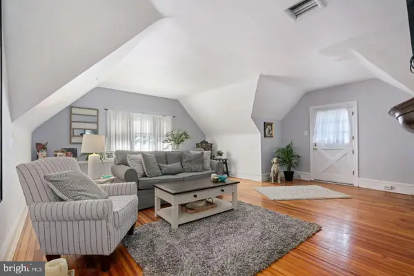 118 Montrose Ave #c, BRYN MAWR, PA 19010