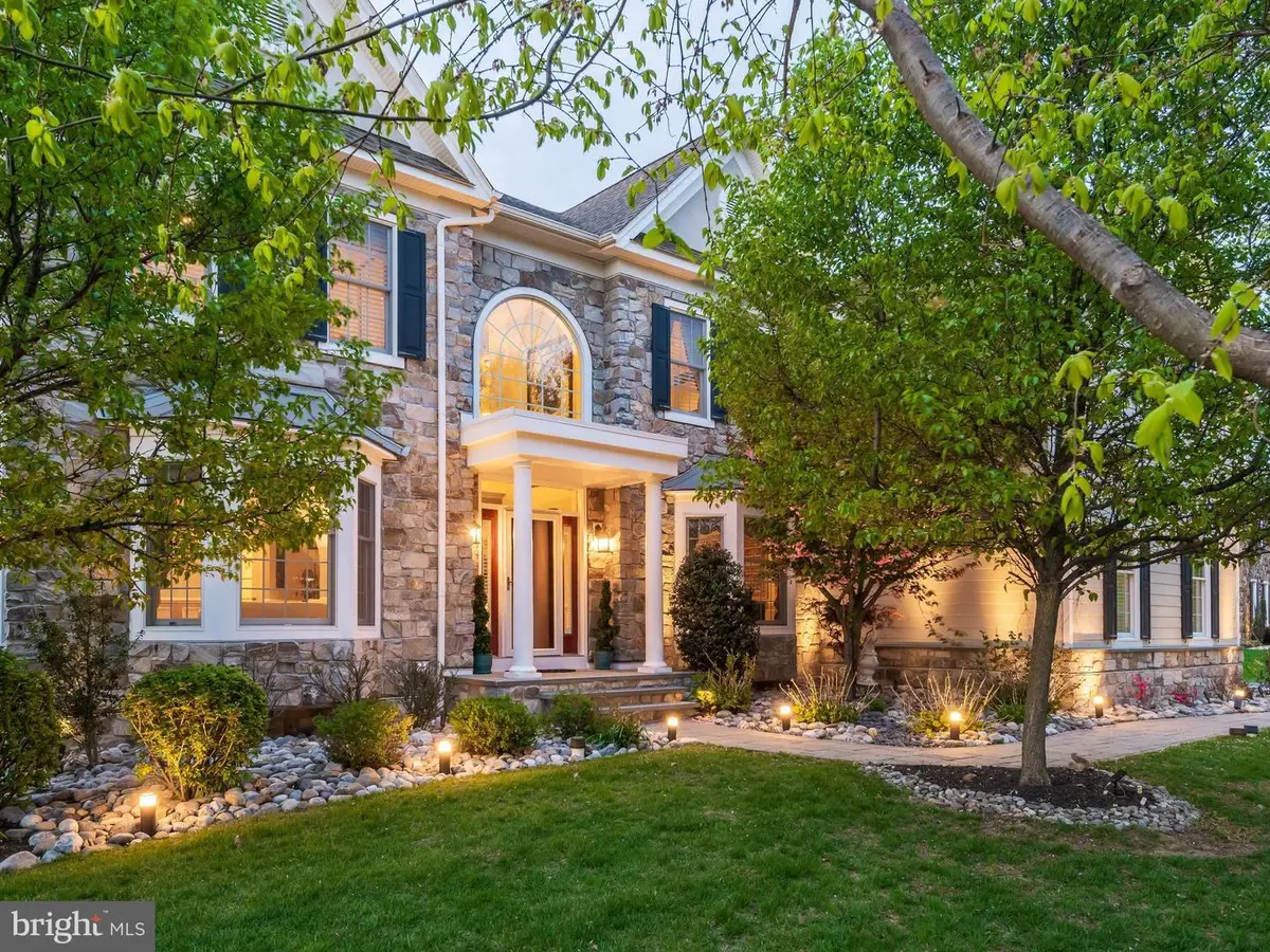 3805 Woodland Dr, Newtown Square, PA 19073 - #1