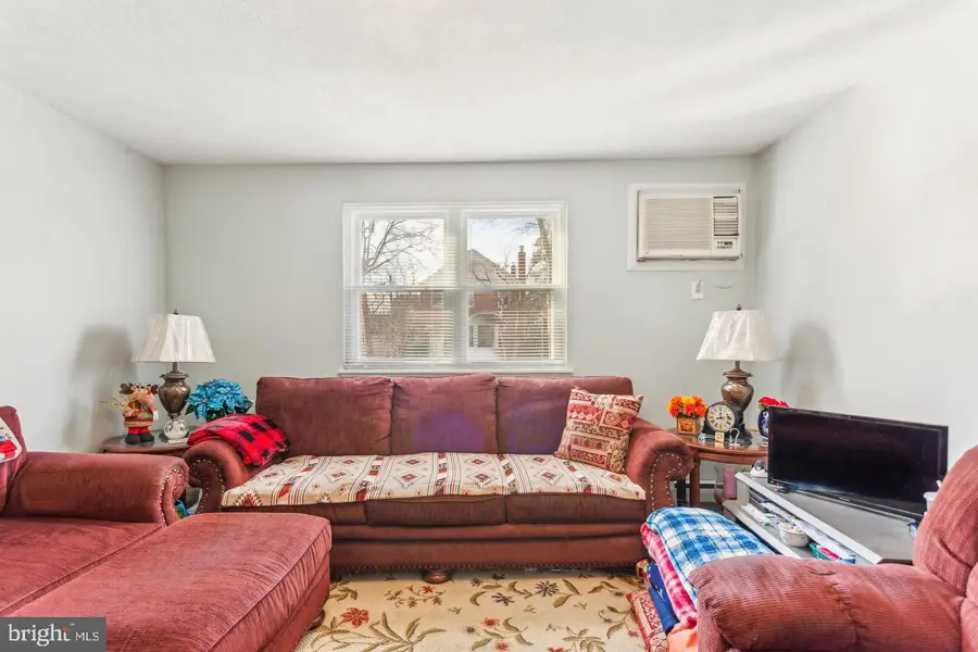 657 Childs Ave, Drexel Hill, PA 19026 - #3