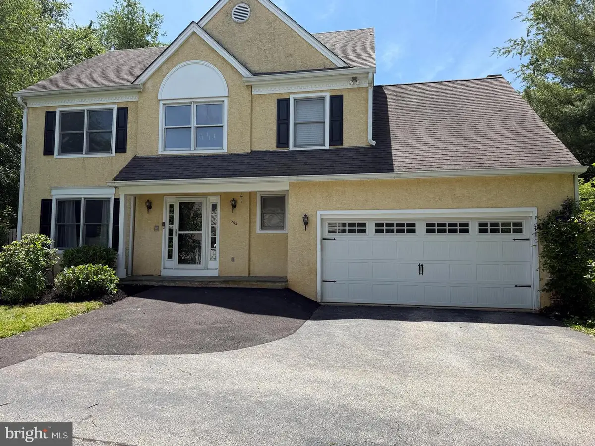 252 Highland Ave, Wayne, PA 19087 - #1