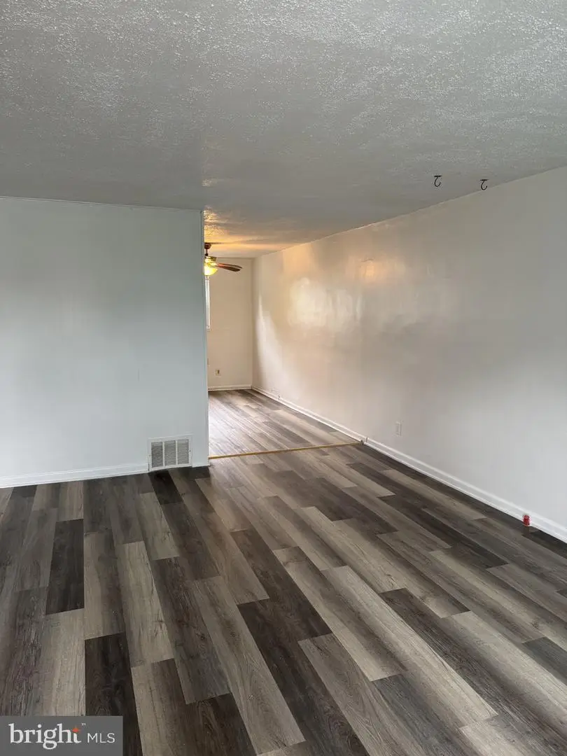 927 Grant Rd, Folcroft, PA 19032 - #3