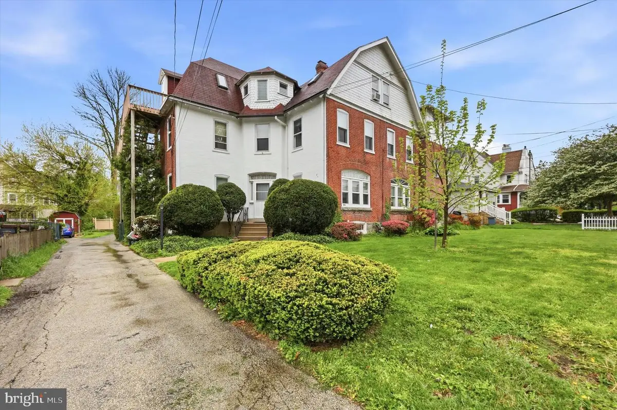 48 E Stewart Ave, Lansdowne, PA 19050 - #1