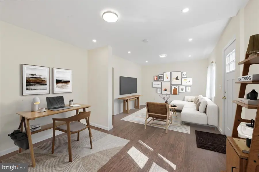 1814 Market St, Upper Chichester, PA 19061 - #2