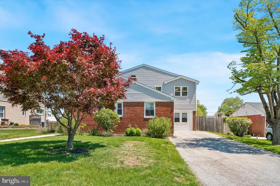 2211 Dickens Ln, Broomall, PA 19008 - #2