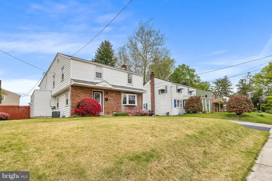 1035 Girard Ave, Swarthmore, PA 19081 - #2