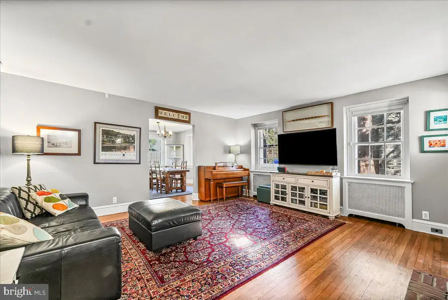 9 W Essex Ave, Lansdowne, PA 19050 - #3