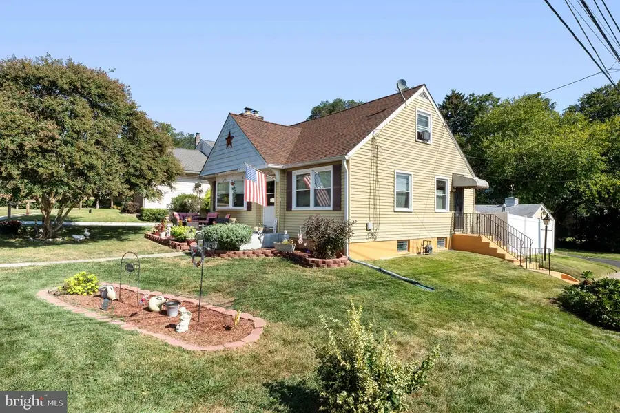 329 Ashland Ave, Secane, PA 19018 - #3