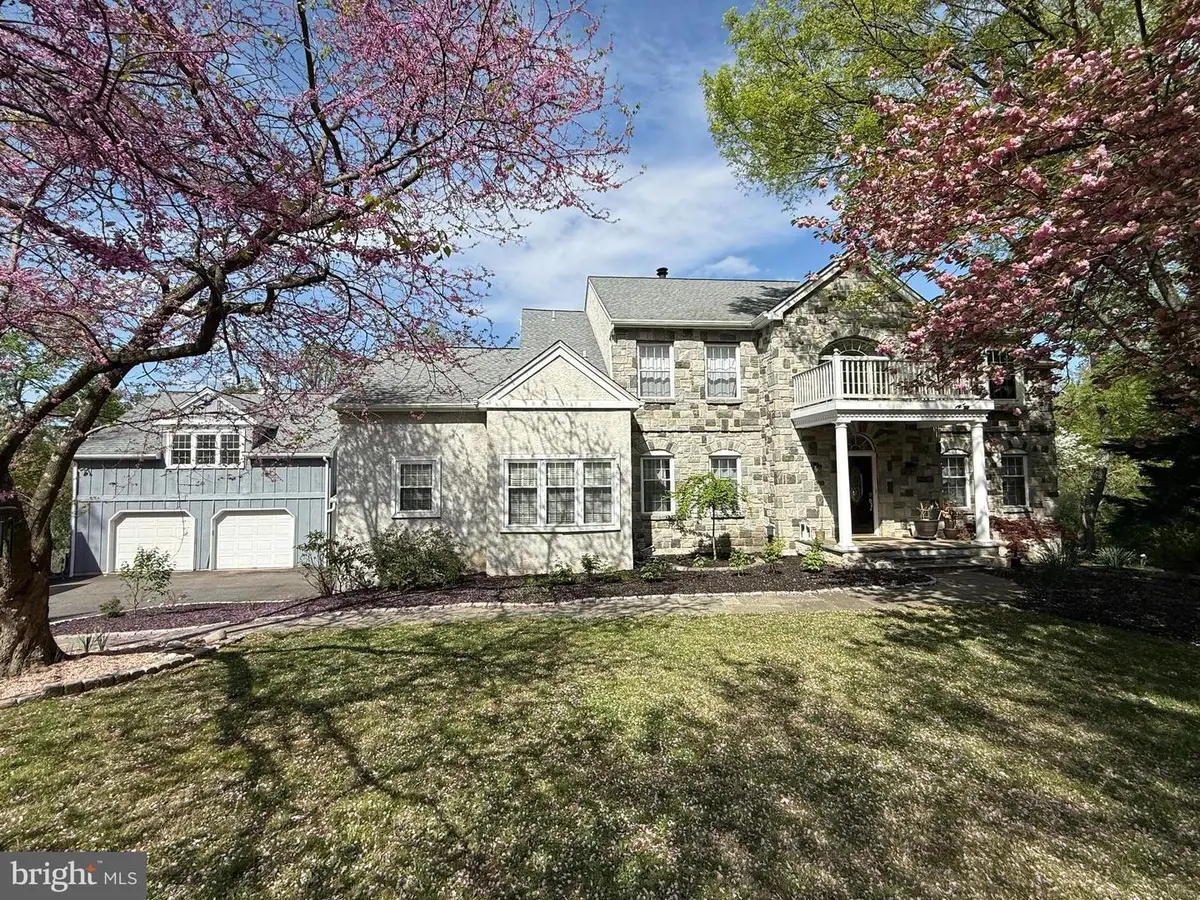 2000 Antler Dr, Glen Mills, PA 19342 - #1