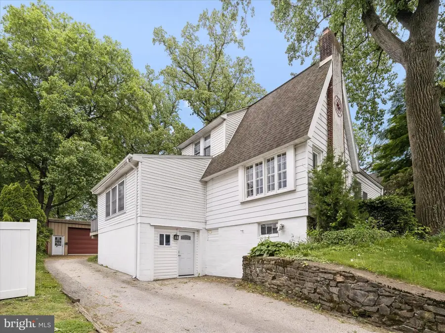 303 W Maryland Ave, Aldan, PA 19018 - #2