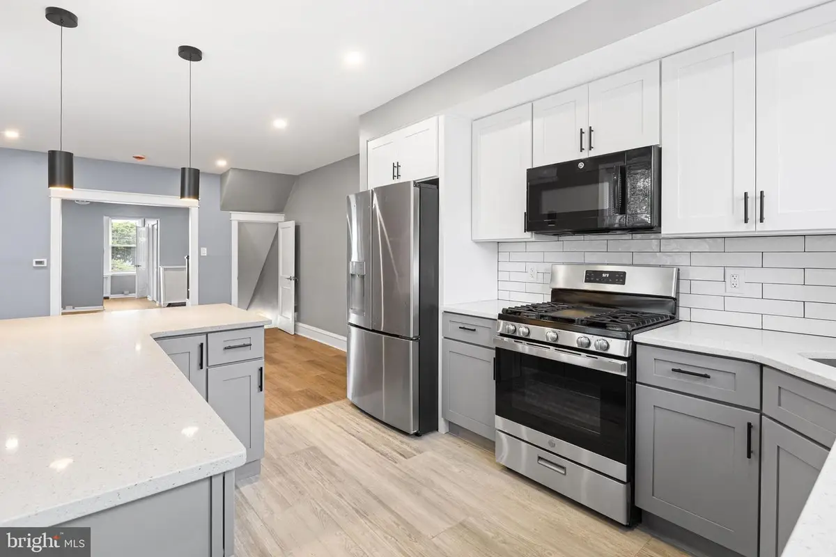7818 Lennox Rd, Upper Darby, PA 19082 - #1