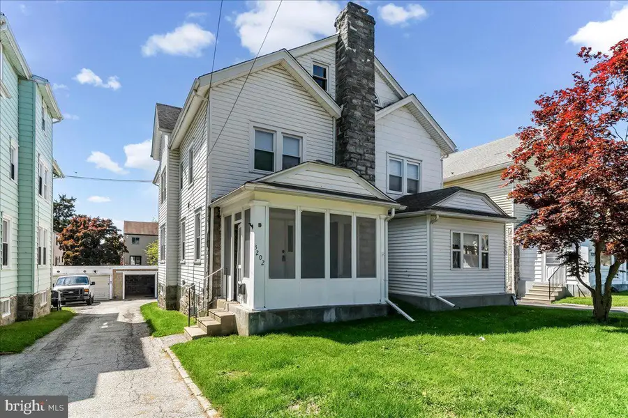 3202 Marshall Rd, Drexel Hill, PA 19026 - #2