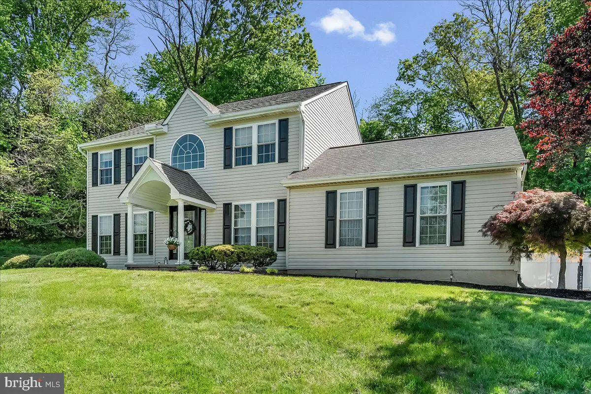 3265 Charles Griffin Dr, Garnet Valley, PA 19060 - #1