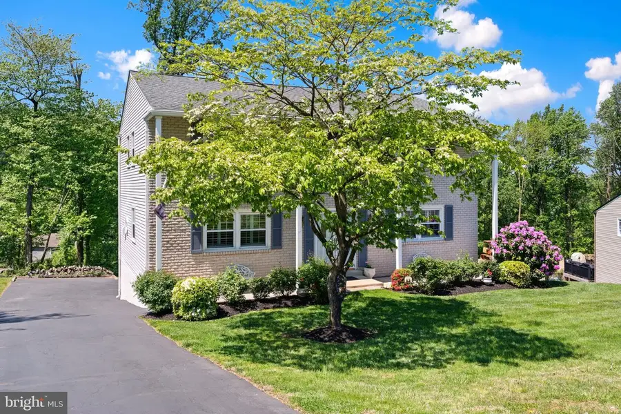 1525 Caroline Dr, Aston, PA 19014 - #2