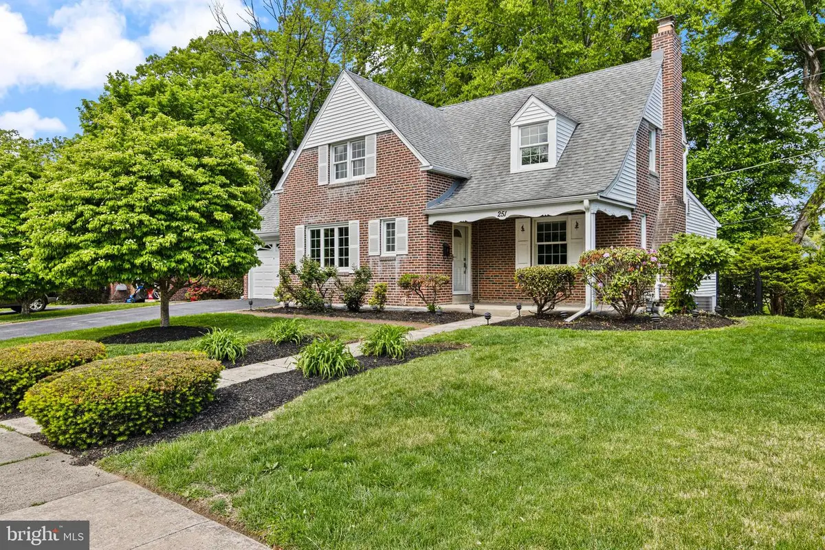 251 School Ln, Springfield, PA 19064 - #1