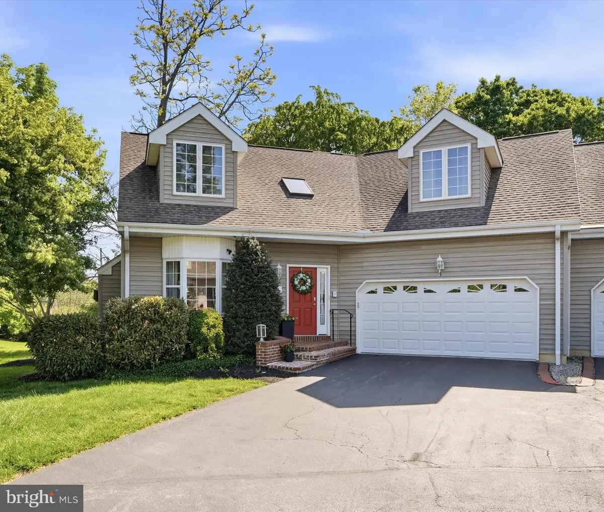 9 Graystone Dr, Chadds Ford, PA 19317 - #1