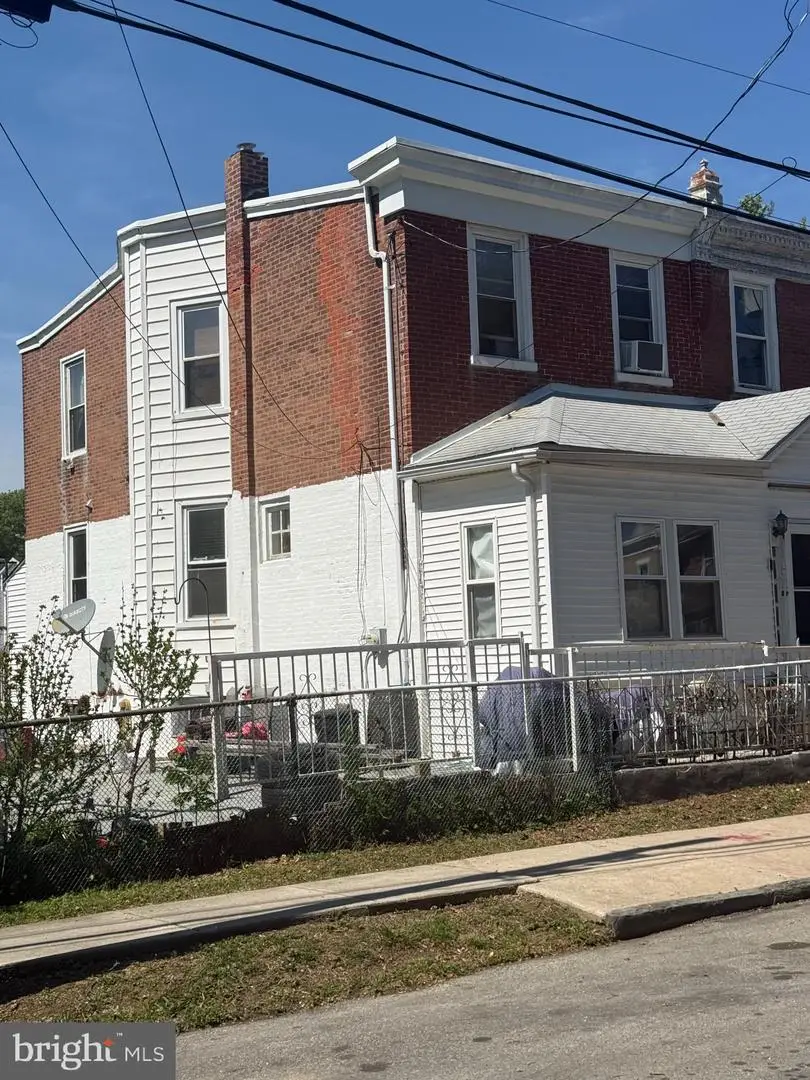 32 S 12th St, Darby, PA 19023 - #3