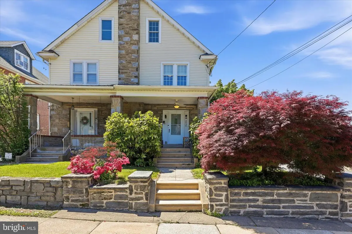 2438 E County Line Rd, Ardmore, PA 19003 - #1
