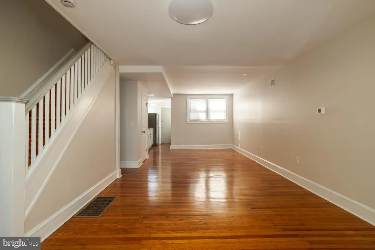 562 Millbank Rd, Upper Darby, PA 19082 - #1